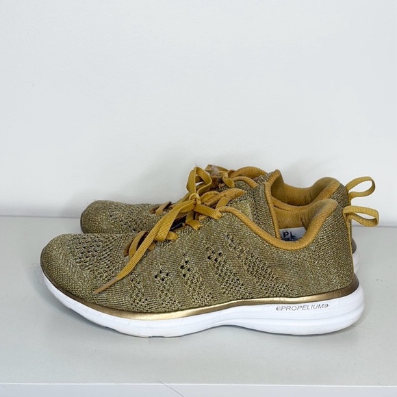 APL Techloom Pro Mesh Trainers in 14K gold , sz 6.5 - Picture 2 of 9